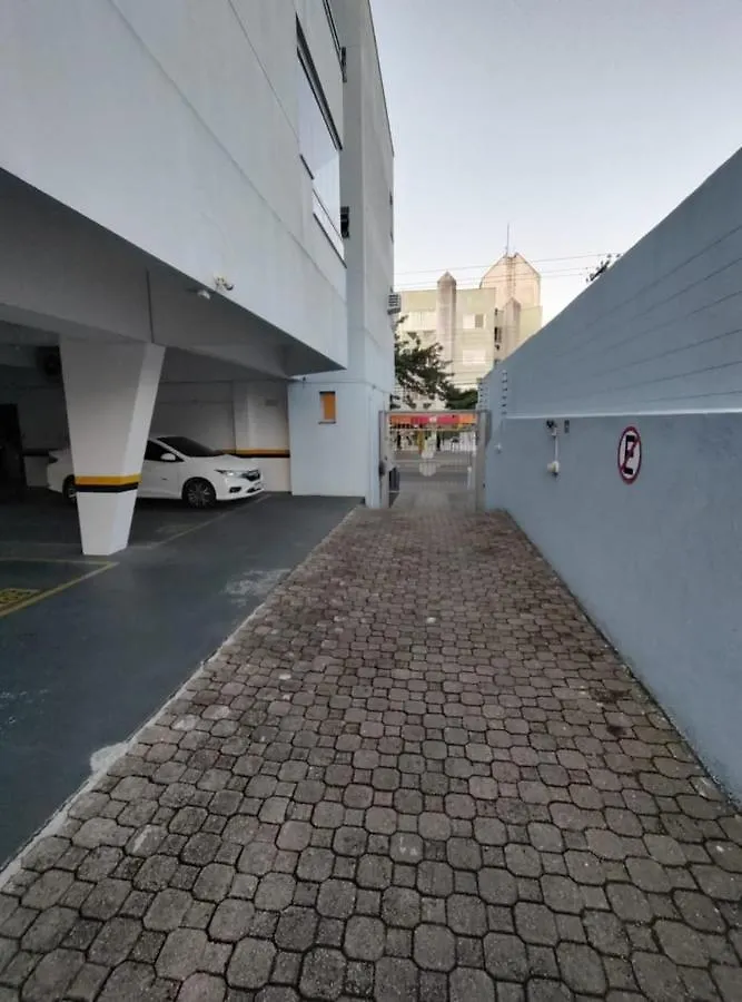 Apartamento 2 Apto Na Principal De Canasvieiras Florianópolis